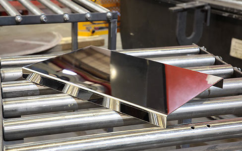 Finish folded channel in mirror polished stainless steel